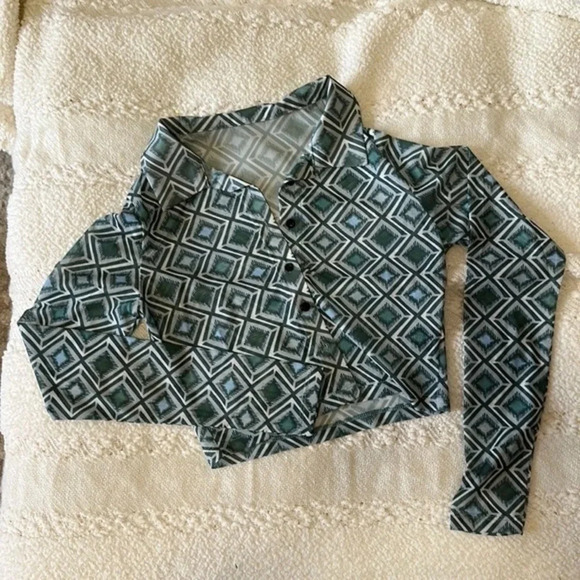 Sheer Geometric Crop Top green‎ diamond pattern - Picture 1 of 3